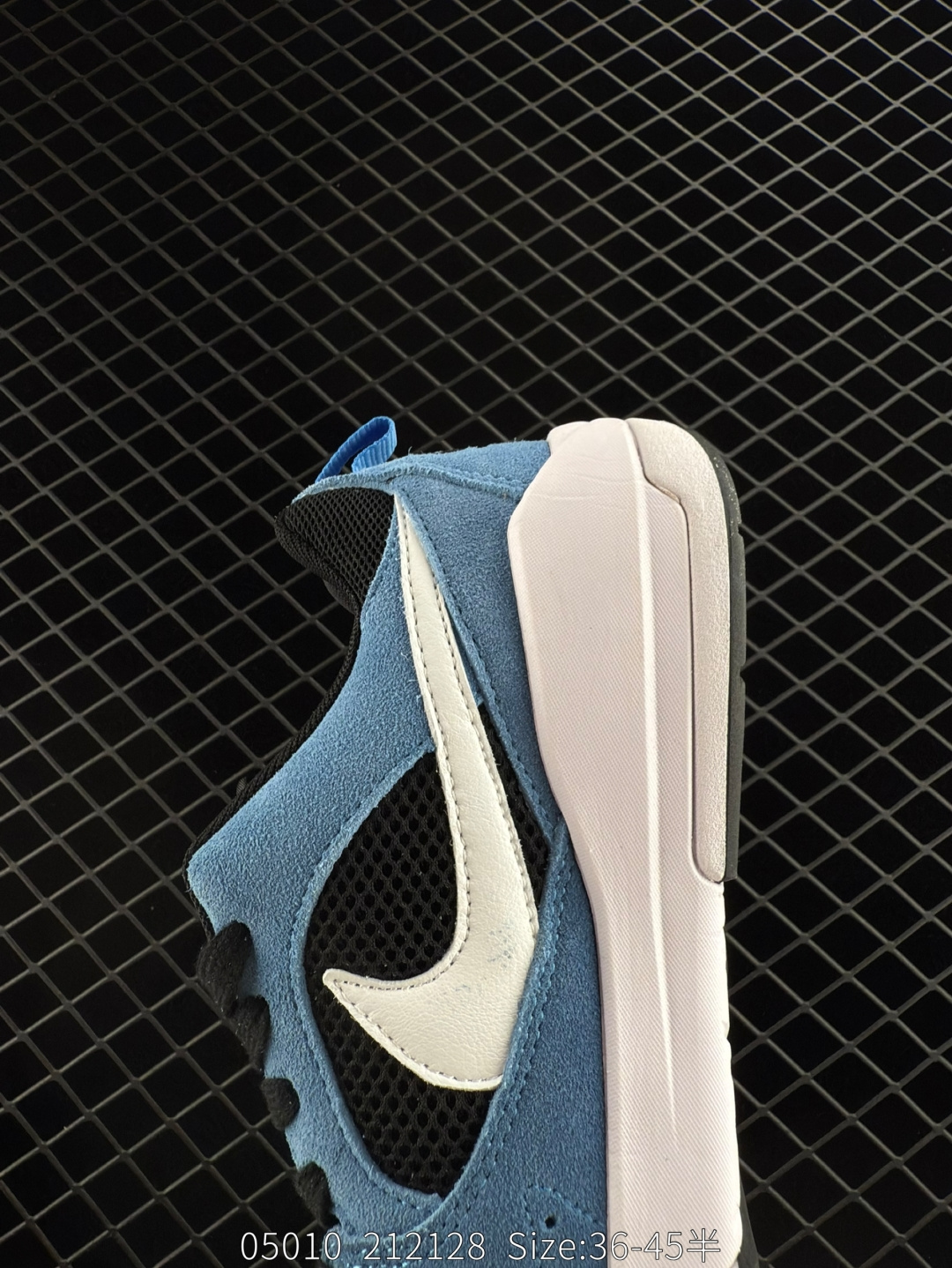 NK Air JORDAN CMFT ERA